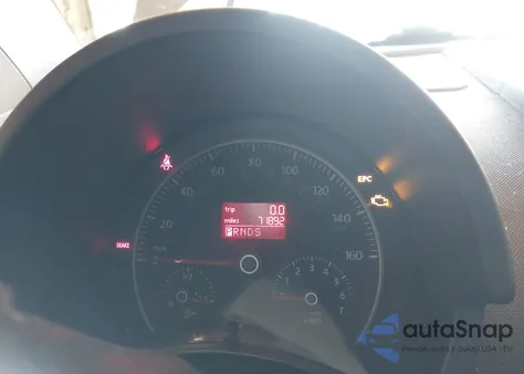 2010 Volkswagen New Beetle 2.5L from USA, damaged, VIN 3VWPG3AG3AM027115